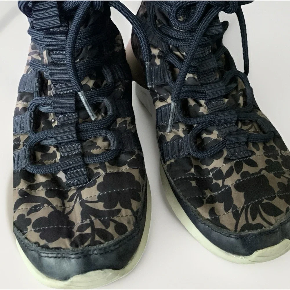 Nike Roshe One Camo‎ Liberty boots